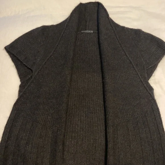 Gray Knitted Poncho with Ribbed Texture and High Neckline - Picture 3 of 5